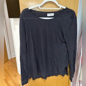 Velvet By Graham & Spencer striped long sleeve t shirt. Size small.